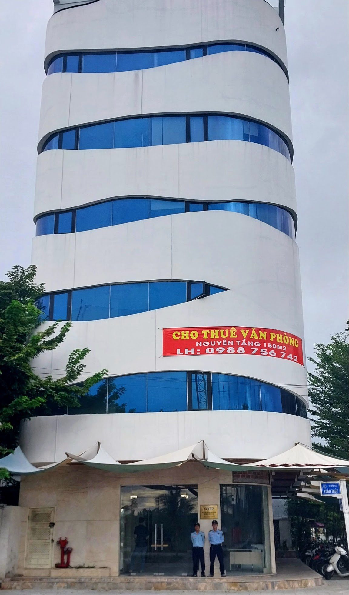 Bảo vệ cho Tòa nhà Anh Toàn