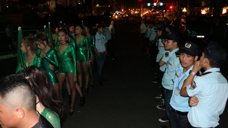 Vệ sỹ Thành Long Hộ tống VIP